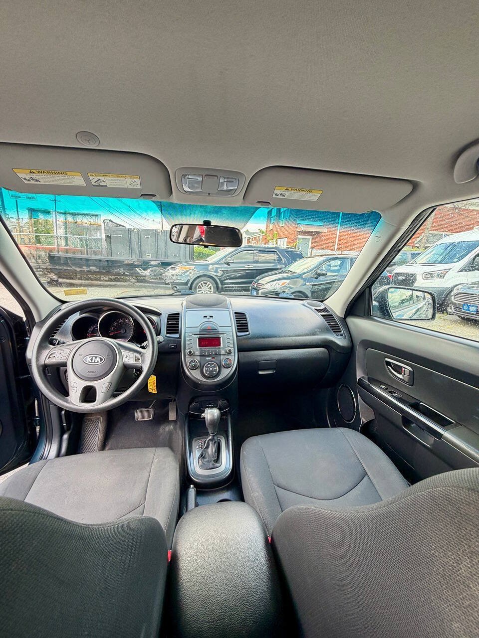 Used 2011 Kia Soul + w/ Audio Pkg FWD image 17