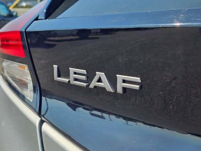 Certified 2024 Nissan Leaf SV Plus FWD image 17
