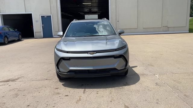 New 2026 Chevrolet Equinox EV LT FWD image 3
