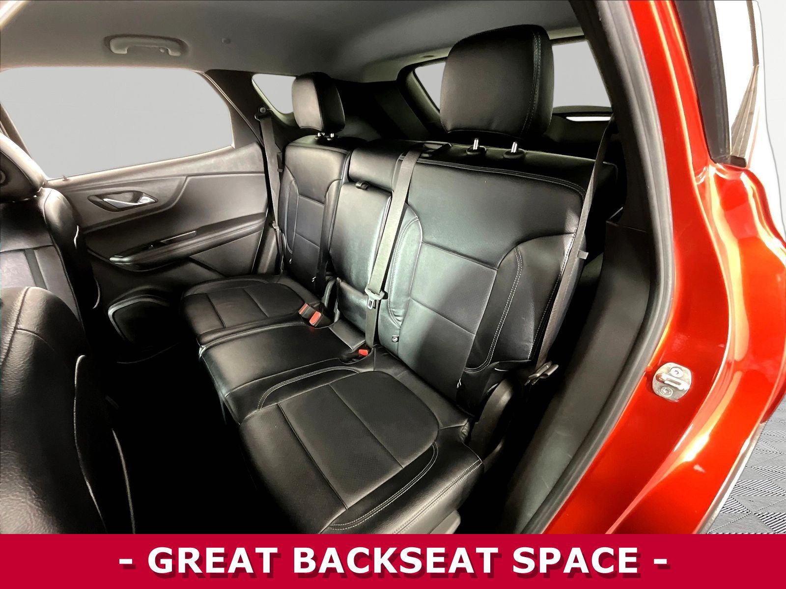 Used 2022 Chevrolet Blazer LT FWD image 22