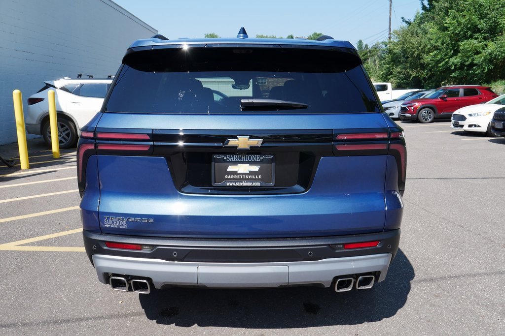 New 2026 Chevrolet Traverse LT w/ Enhanced Driving Package image 6