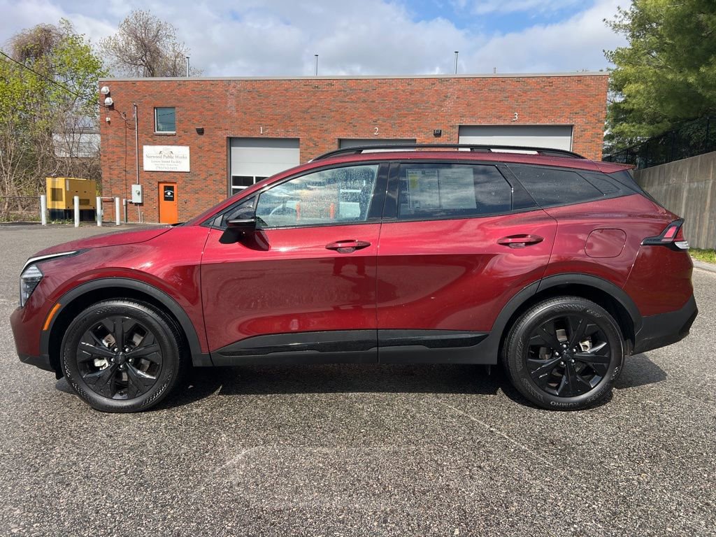 Used 2025 Kia Sportage X-Line AWD/4WD image 2