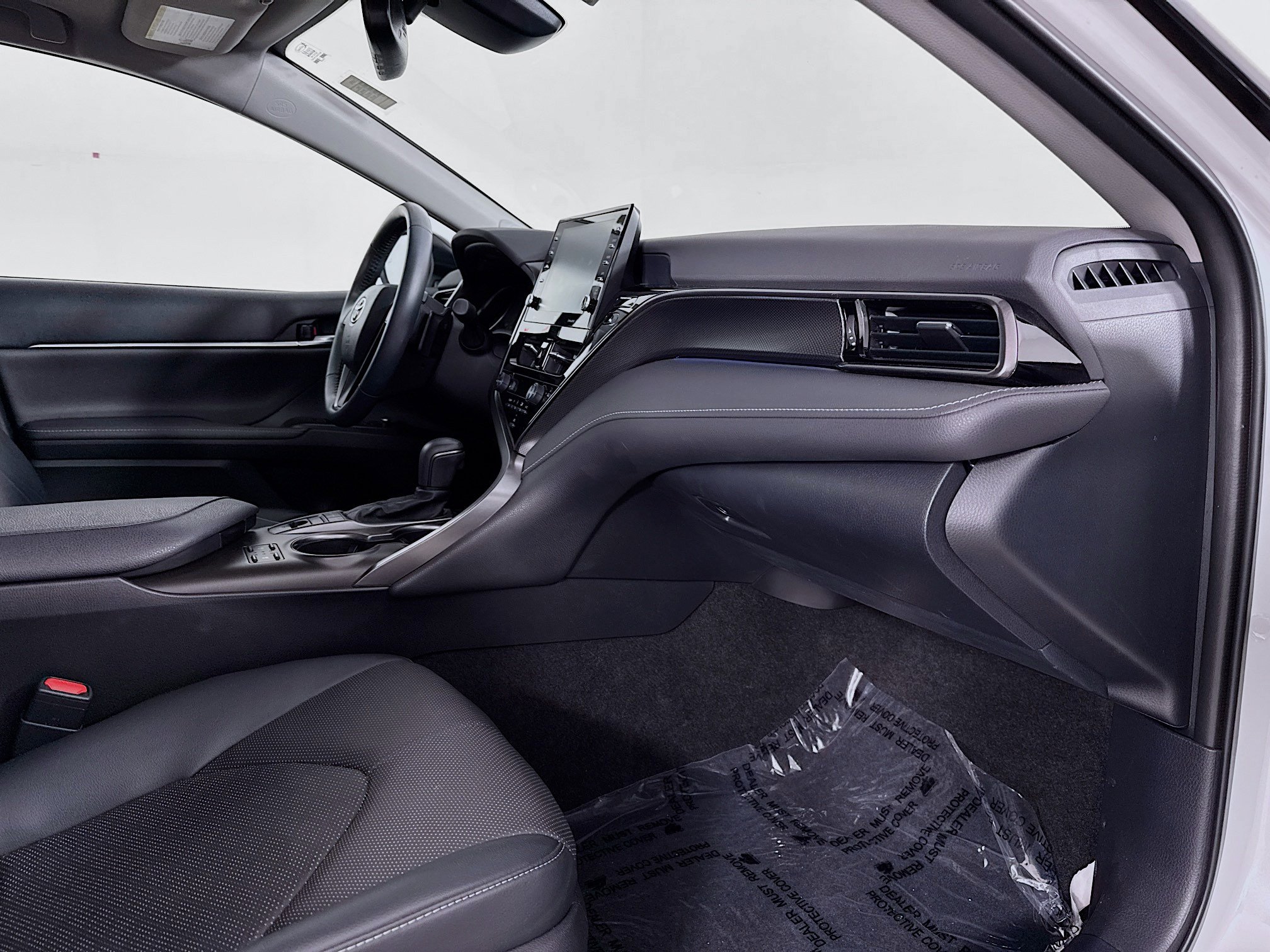 Certified 2021 Toyota Camry XSE w/ Navigation Package FWD image 32