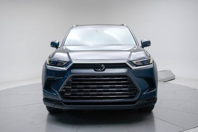 Used 2025 Toyota Grand Highlander AWD image 10