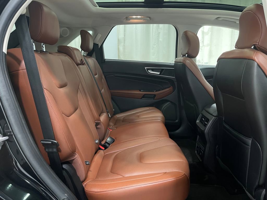 Used 2017 Ford Edge Titanium w/ Equipment Group 301A image 32