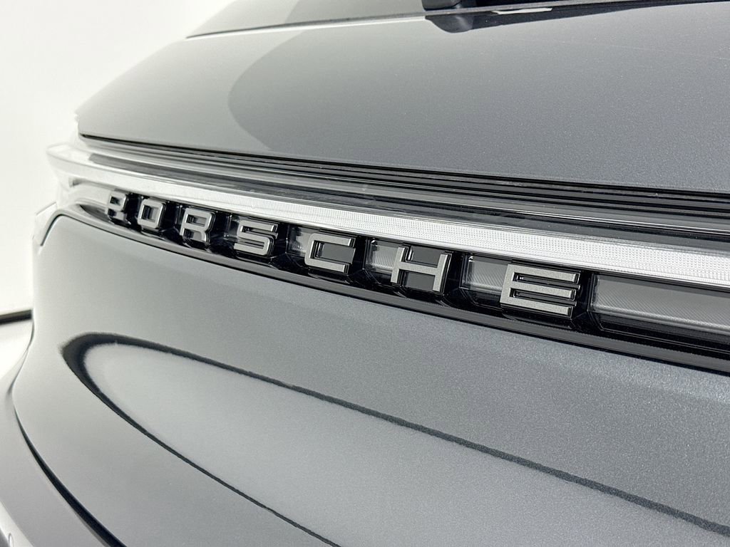 New 2026 Porsche Macan Turbo image 37