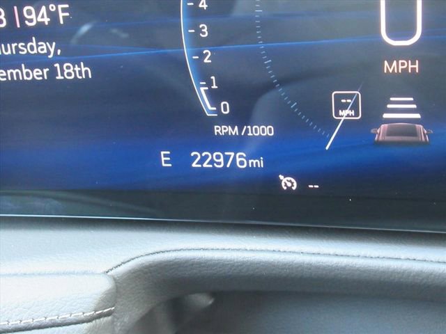 Certified 2025 Cadillac XT4 Premium Luxury image 34