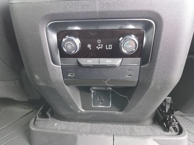 New 2026 Chevrolet Suburban LS w/ LS Custom Edition AWD/4WD image 14