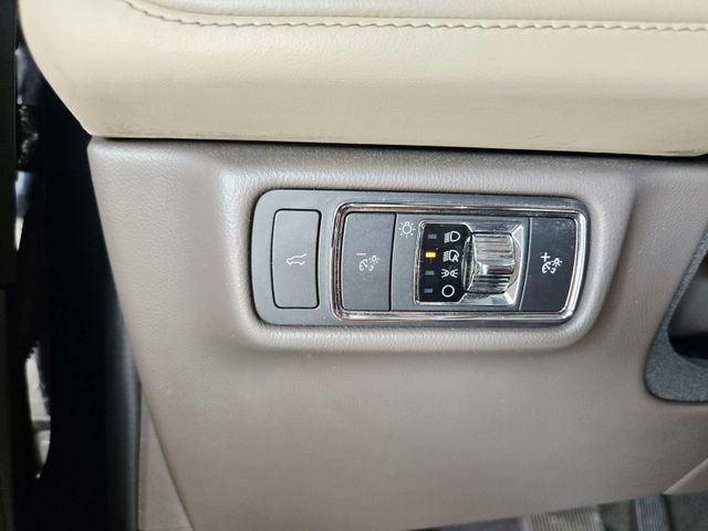 Used 2021 Lincoln Aviator 2WD image 33