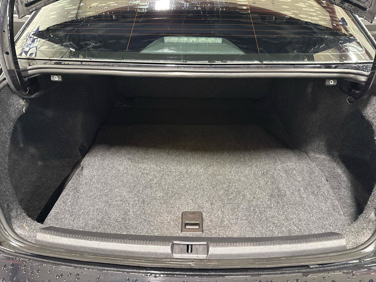 Used 2018 Volkswagen Passat 2.0T R-Line FWD image 13