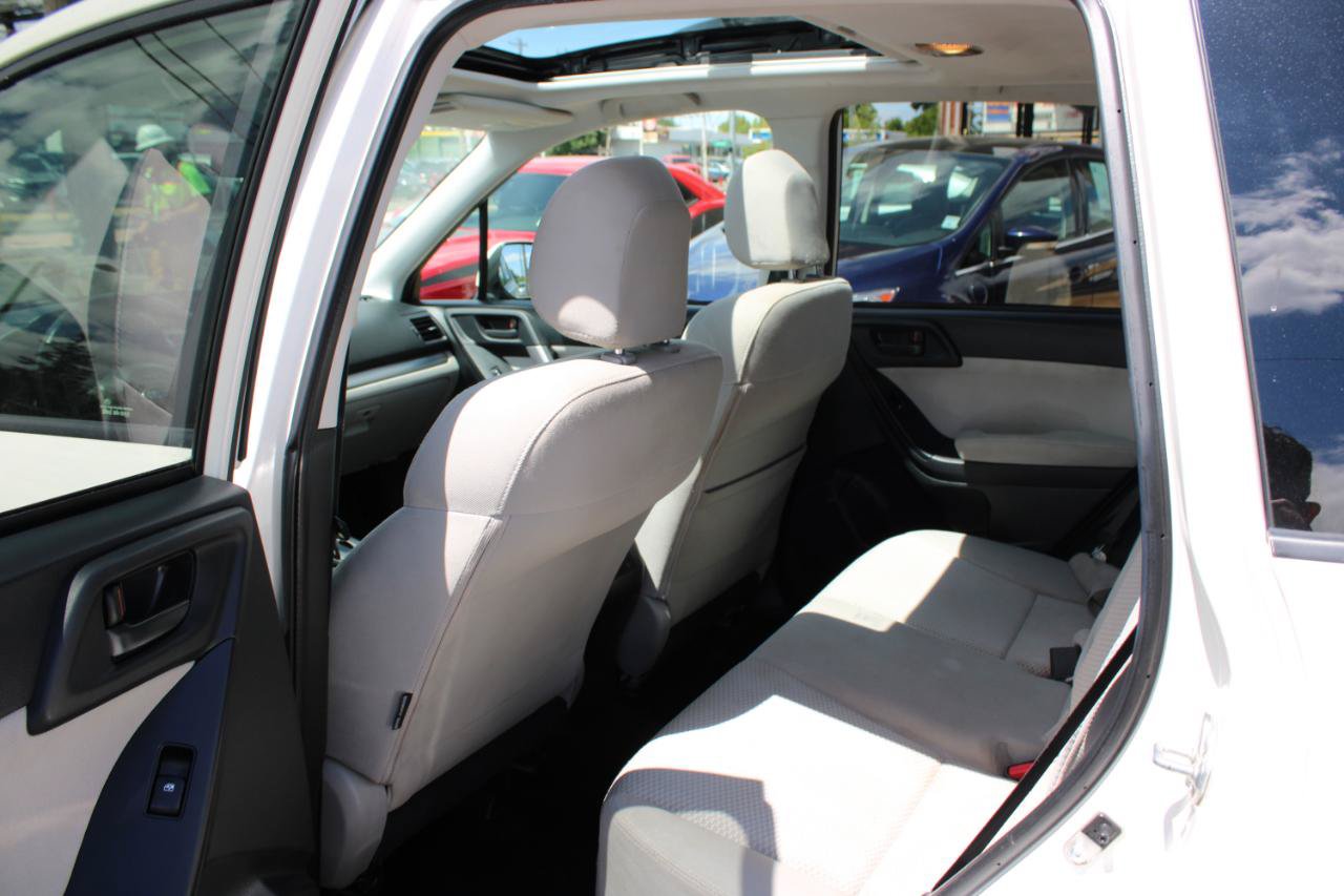 Used 2015 Subaru Forester 2.5i Premium w/ All-Weather Package AWD/4WD image 13