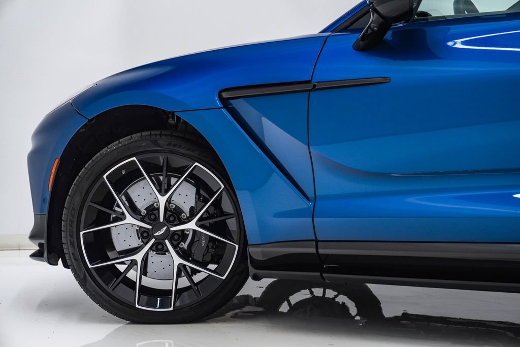 Used 2025 Aston Martin DBX 707 AWD/4WD image 14