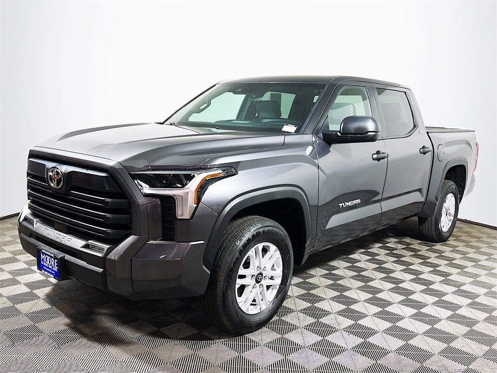 Used 2025 Toyota Tundra SR5 image 4