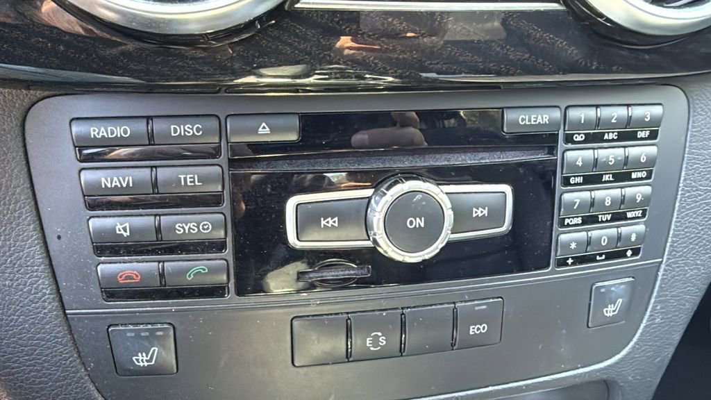 Used 2015 Mercedes-Benz GLK 350 4MATIC image 36