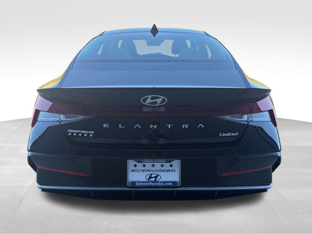New 2026 Hyundai Elantra Limited FWD image 5
