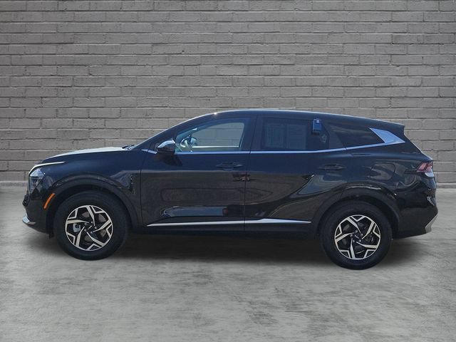 Used 2024 Kia Sportage LX AWD/4WD image 2