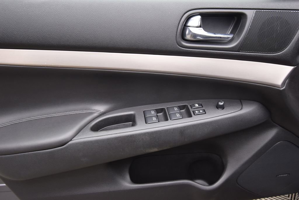 Used 2015 INFINITI Q40 AWD w/ Navigation Package image 24