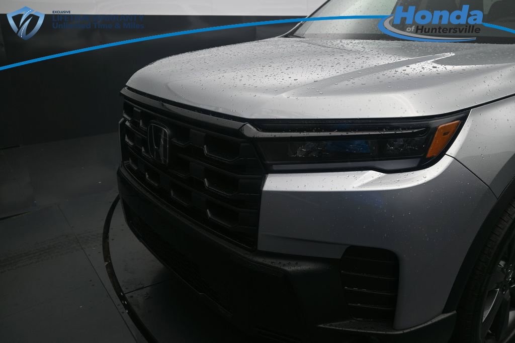 New 2026 Honda Pilot Sport image 11