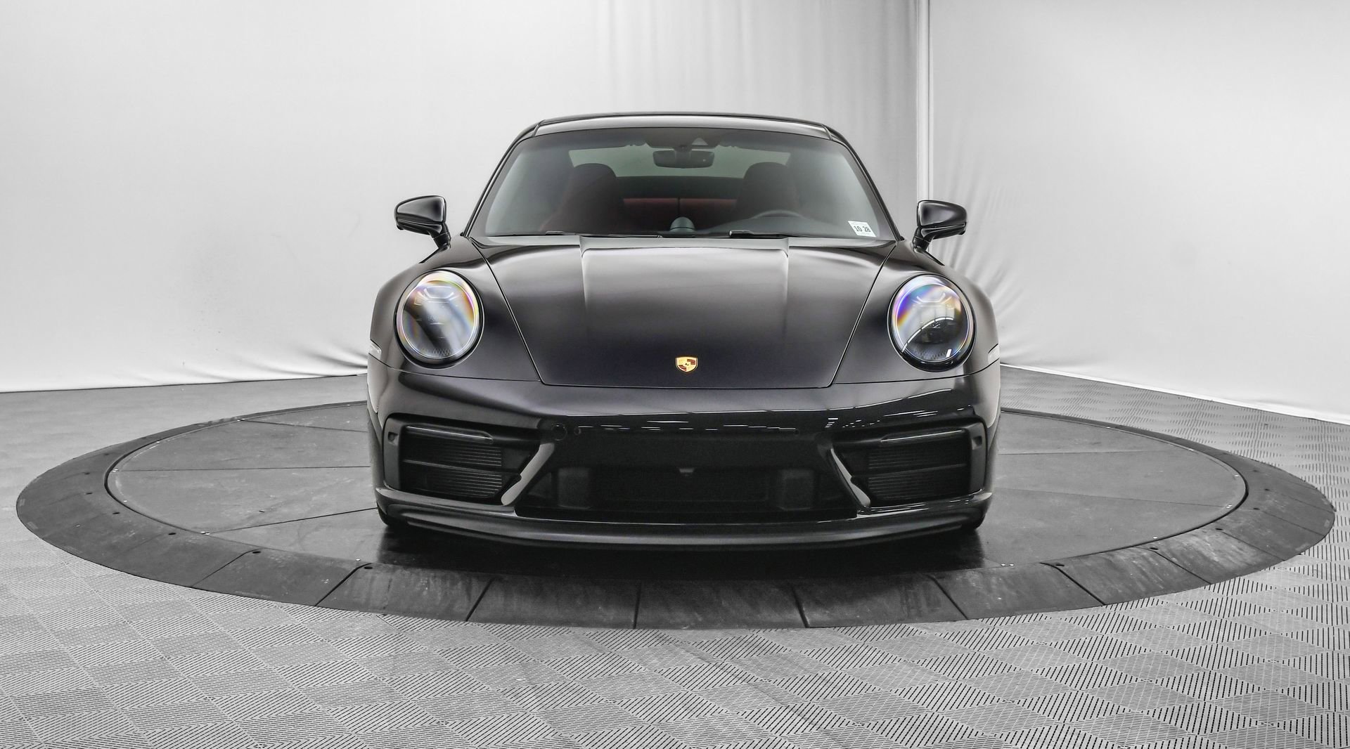 Used 2024 Porsche 911 Carrera GTS image 2