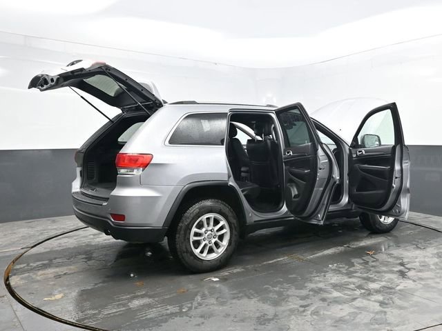 Used 2019 Jeep Grand Cherokee Laredo AWD/4WD image 48