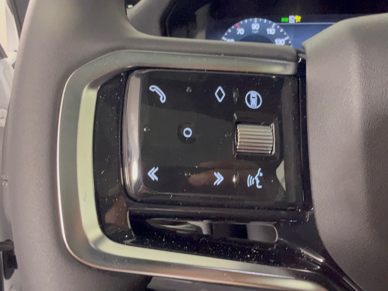 New 2026 Land Rover Discovery Sport Landmark AWD/4WD image 18