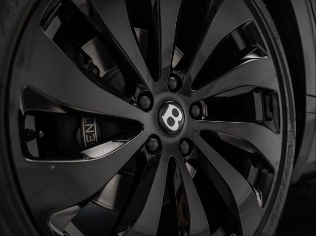 Used 2021 Bentley Flying Spur V8 image 44