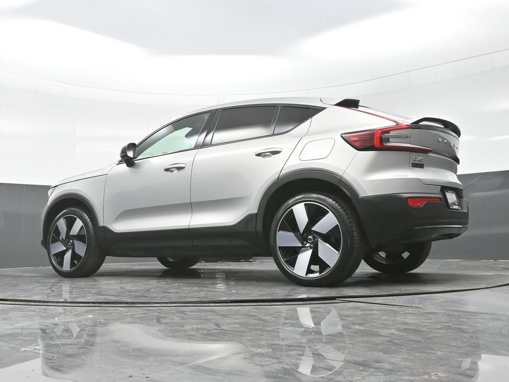 Used 2023 Volvo C40 P8 Recharge Ultimate image 25