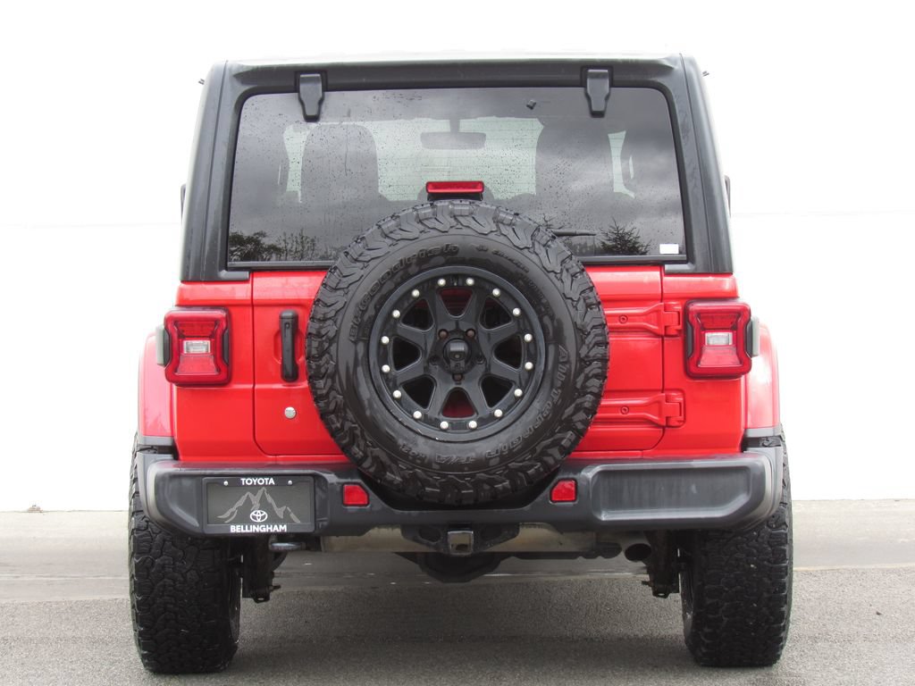 Used 2018 Jeep Wrangler Unlimited Sahara w/ Uconnect 4C Nav & Sound Group AWD/4WD image 7