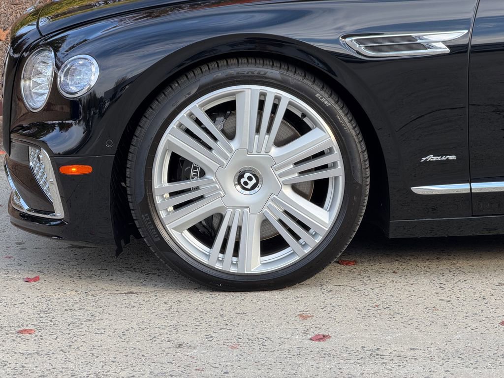 New 2026 Bentley Flying Spur Azure image 6
