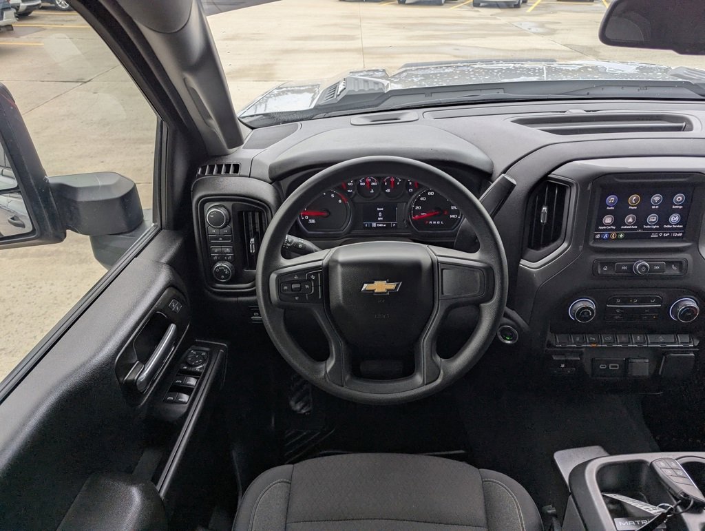 Used 2025 Chevrolet Silverado 2500 Custom w/ Custom Value Package image 3