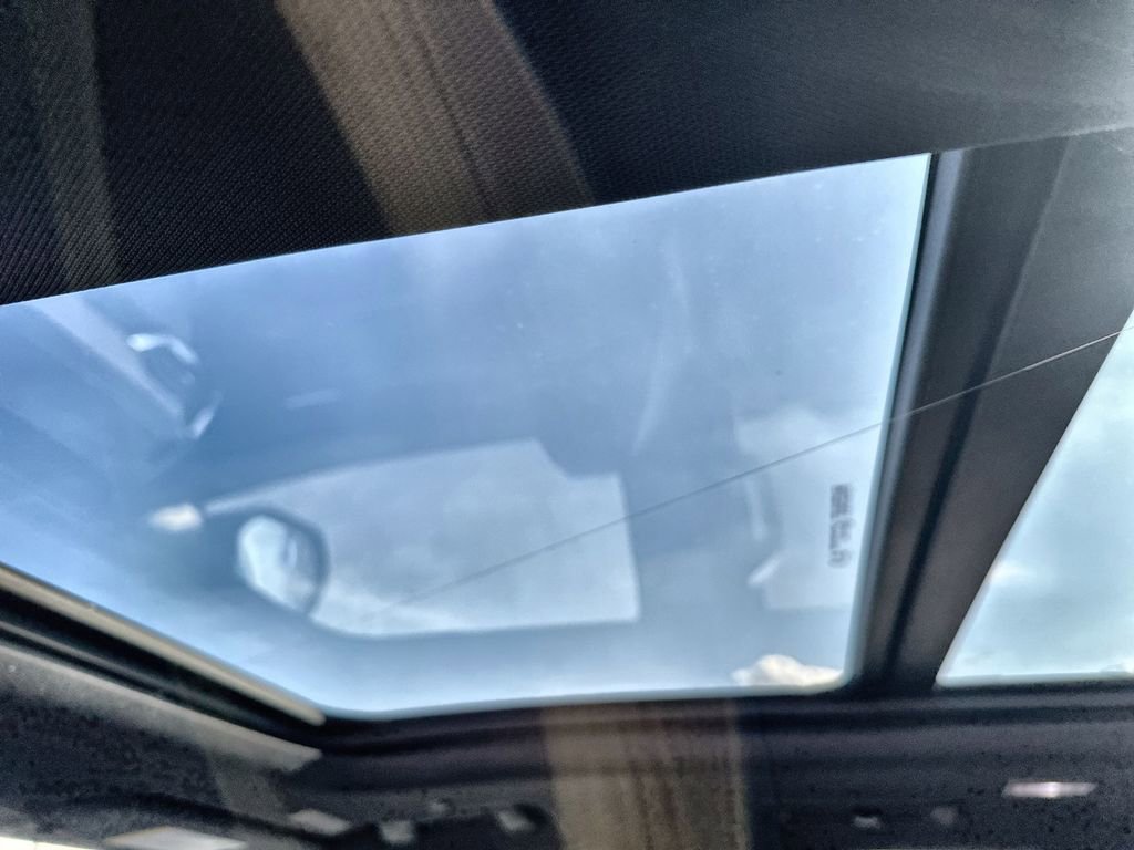 New 2026 GMC Acadia Denali w/ Super Cruise Package image 19