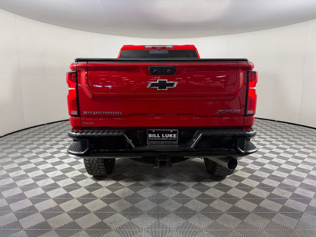 Used 2025 Chevrolet Silverado 2500 ZR2 w/ Technology Package AWD/4WD image 7