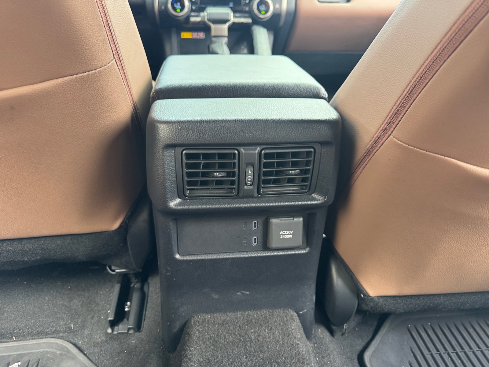 Certified 2026 Toyota 4Runner Limited w/ Tow Technology Package AWD/4WD image 34