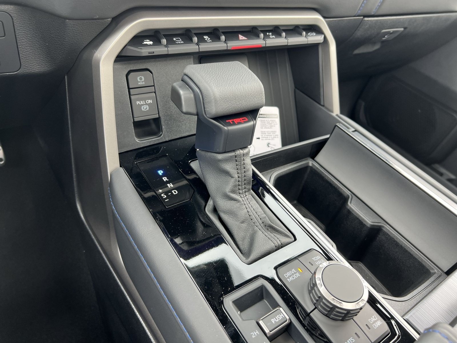 New 2026 Toyota Tundra Platinum w/ TRD Off-Road Package AWD/4WD image 22