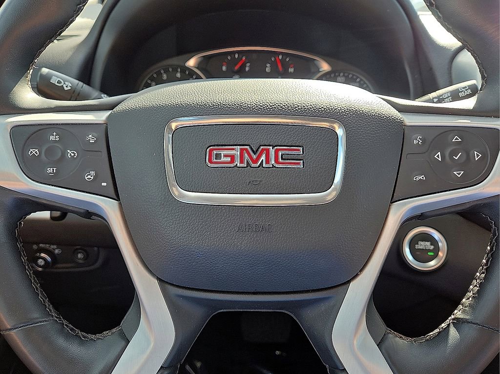 Used 2024 GMC Terrain SLT image 31
