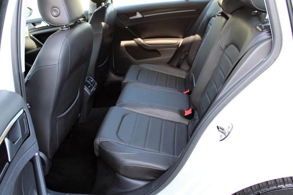 Used 2015 Volkswagen Golf SEL FWD image 18