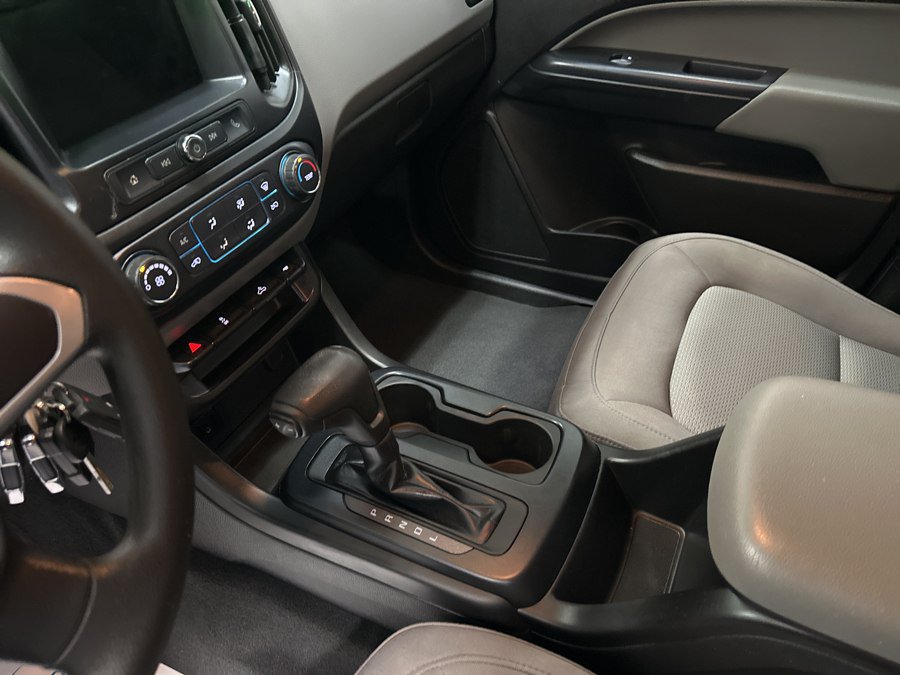 Used 2019 Chevrolet Colorado W/T AWD/4WD image 9