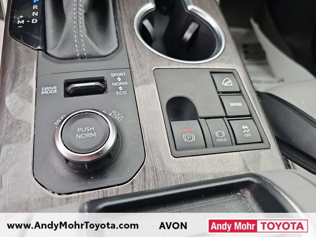 Used 2023 Toyota Highlander Limited AWD/4WD image 28