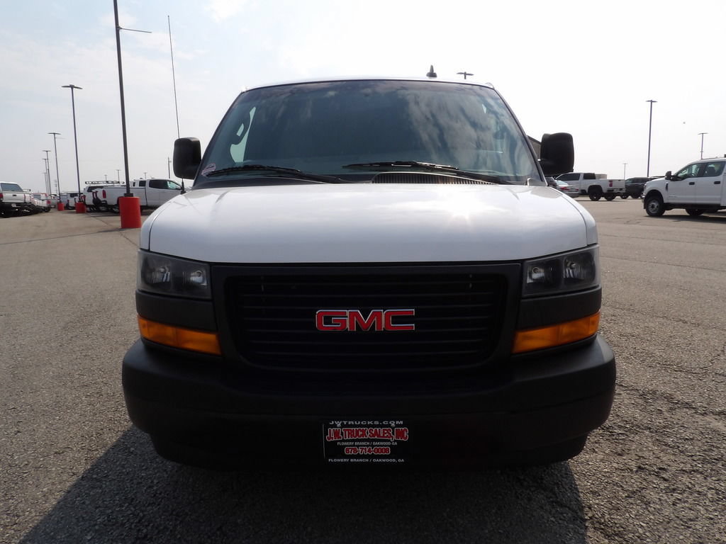 Used 2022 GMC Savana 2500 RWD image 12