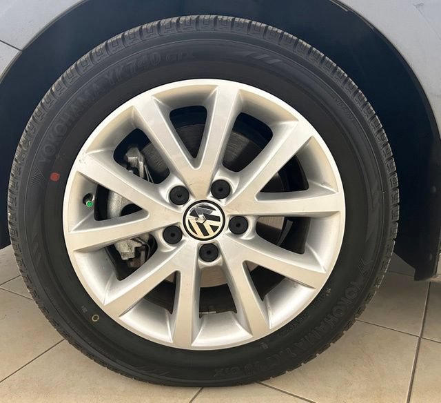Used 2015 Volkswagen Jetta SE FWD image 9
