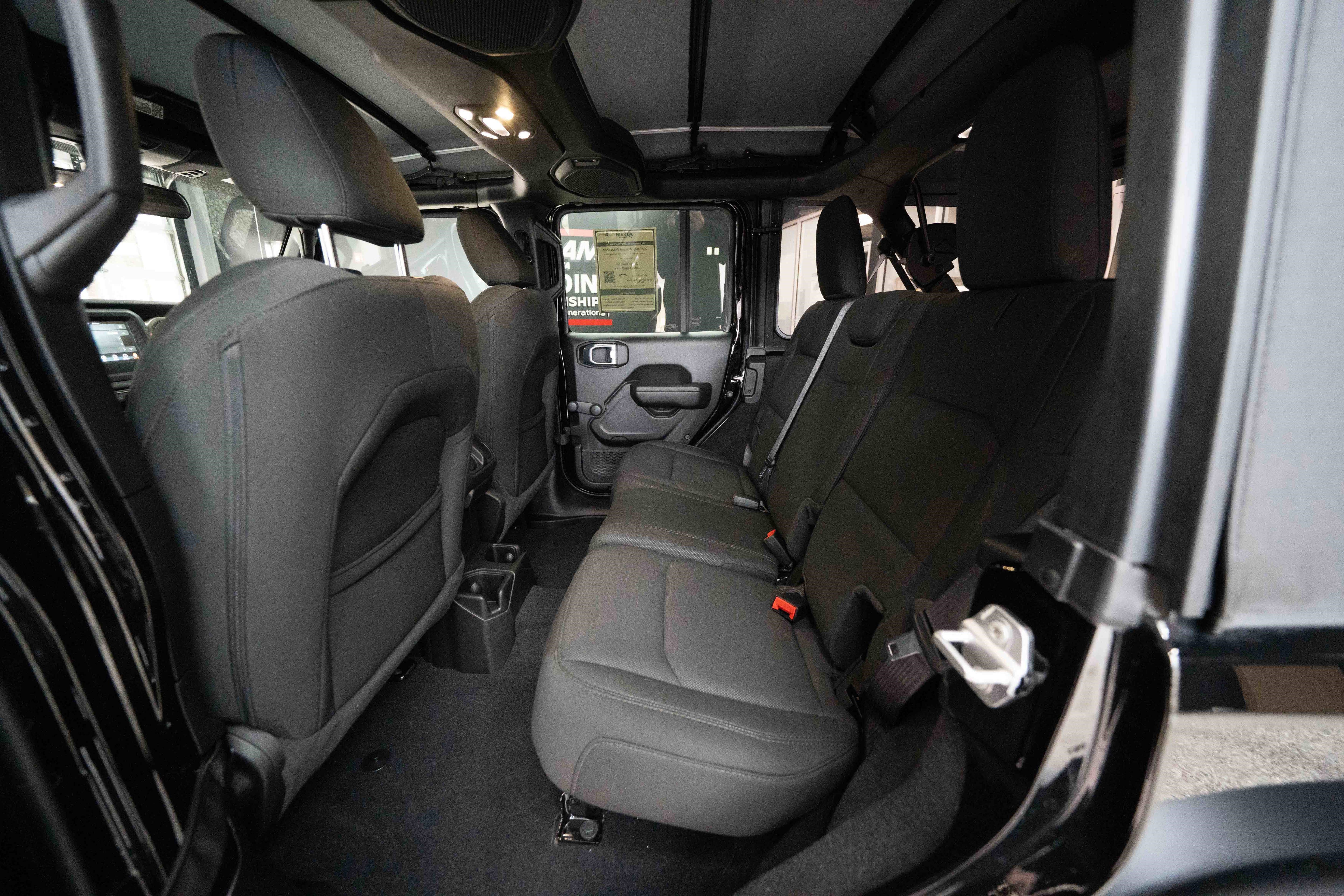 Used 2023 Jeep Wrangler Unlimited Sport image 23