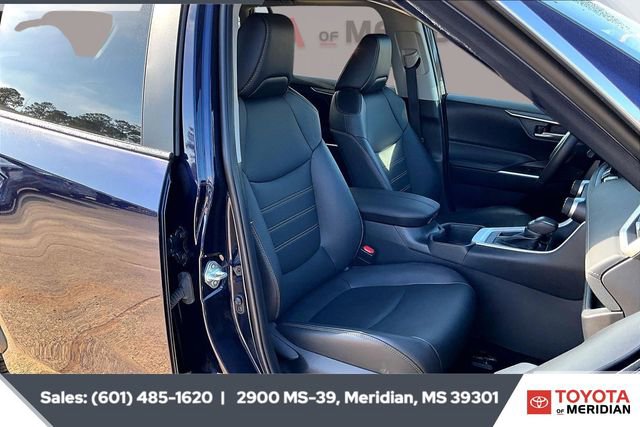Used 2024 Toyota RAV4 XLE Premium image 6