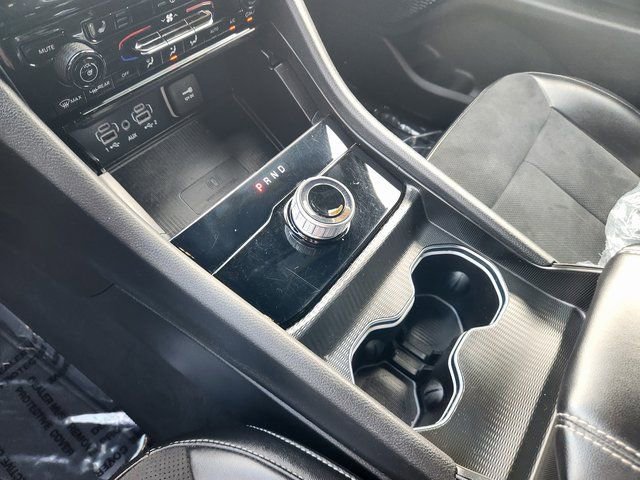 Used 2024 Jeep Grand Cherokee L Laredo image 17