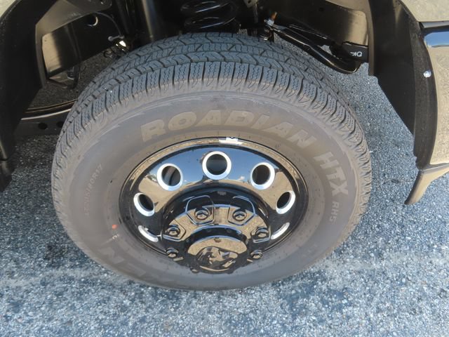 New 2026 RAM 3500 Big Horn AWD/4WD image 14