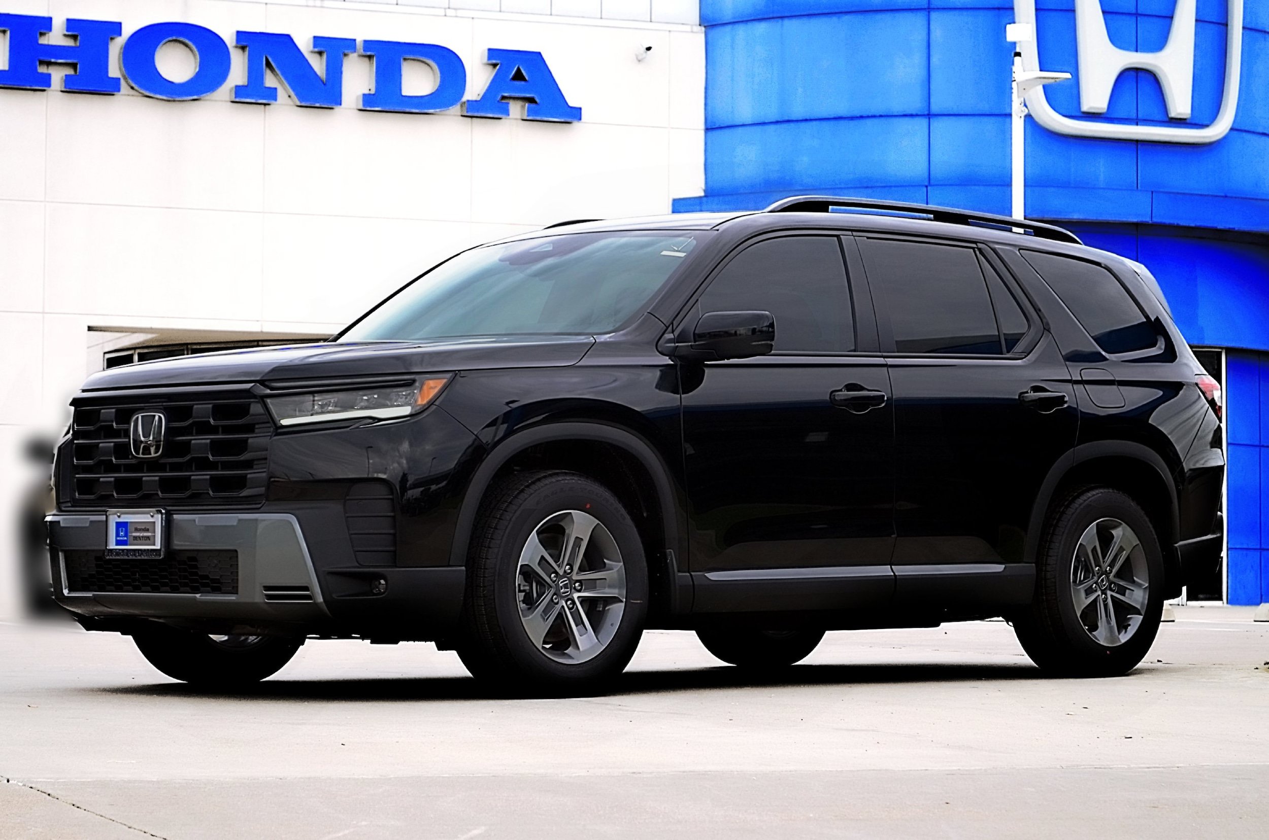 New 2026 Honda Pilot EX-L image 1