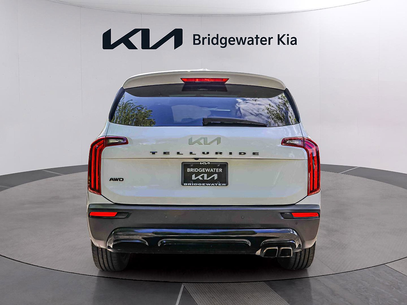 Certified 2022 Kia Telluride SX w/ Nightfall Edition Package AWD/4WD image 5