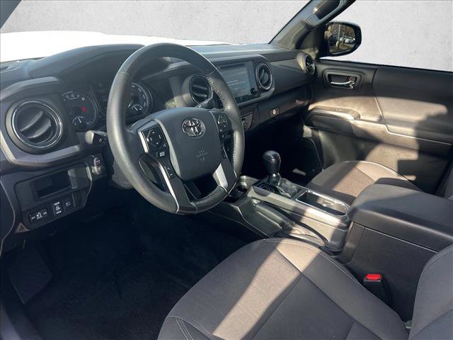 Used 2019 Toyota Tacoma TRD Sport image 9