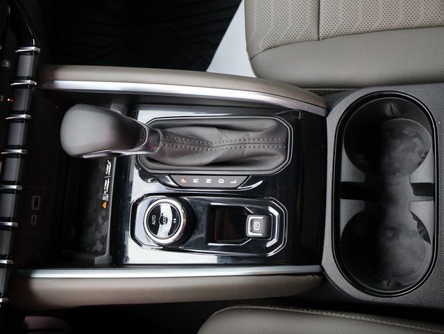 Certified 2025 Chevrolet Colorado ZR2 w/ Technology Package image 35