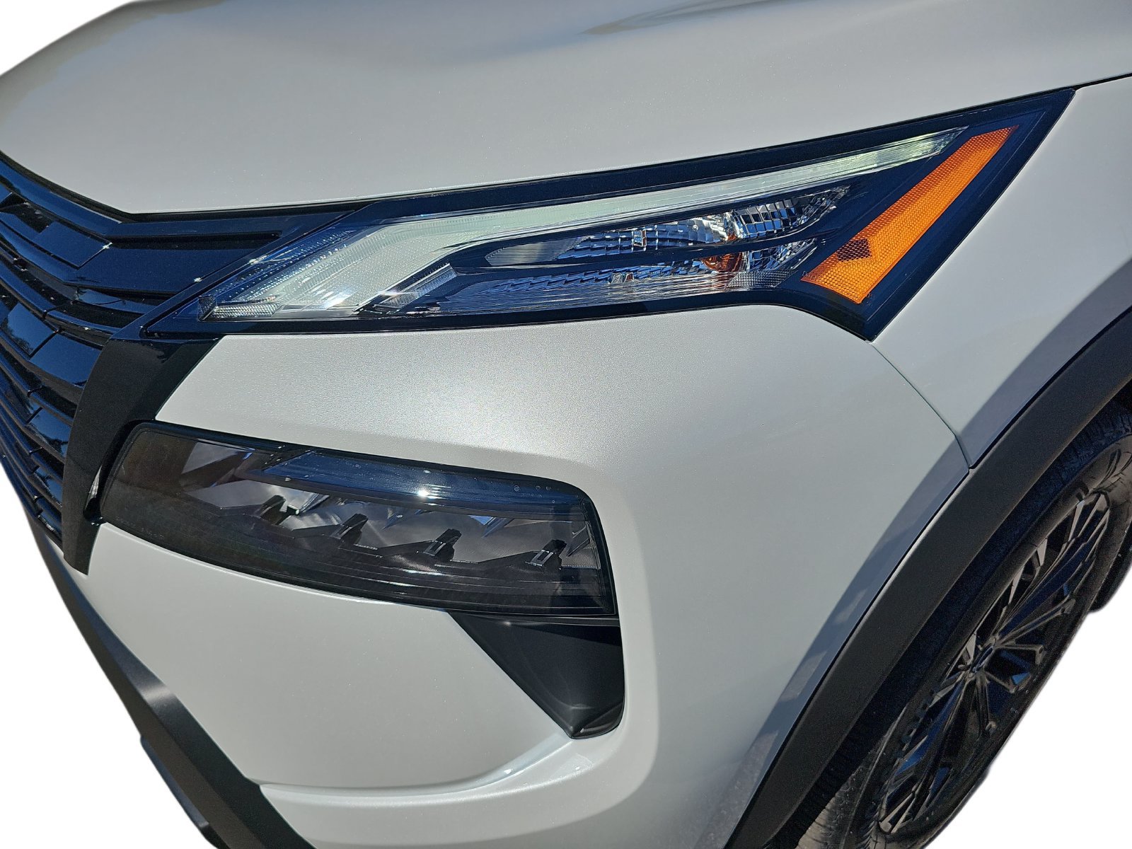 New 2027 Nissan Rogue Dark Armor FWD image 12