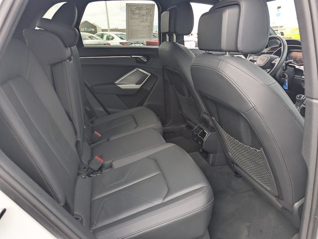 Used 2025 Audi Q3 2.0T Premium AWD/4WD image 33